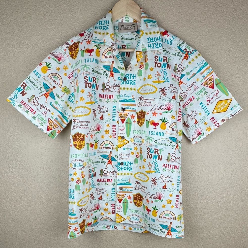 E&K Made in Hawai’i Men’s Button Down Hawai’ian Short Sleeve Shirt. Size- M